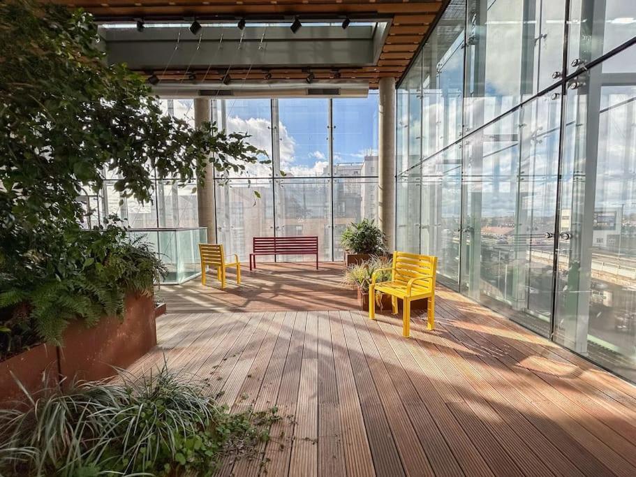 Апартаменти Stylish Urban Sanctuary With Parking Лондон Екстер'єр фото