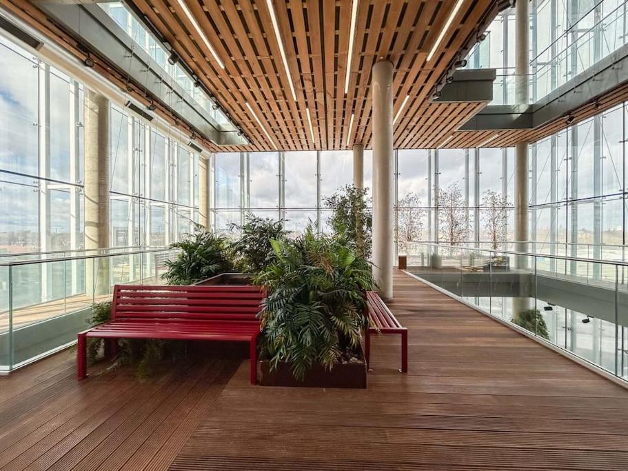 Апартаменти Stylish Urban Sanctuary With Parking Лондон Екстер'єр фото