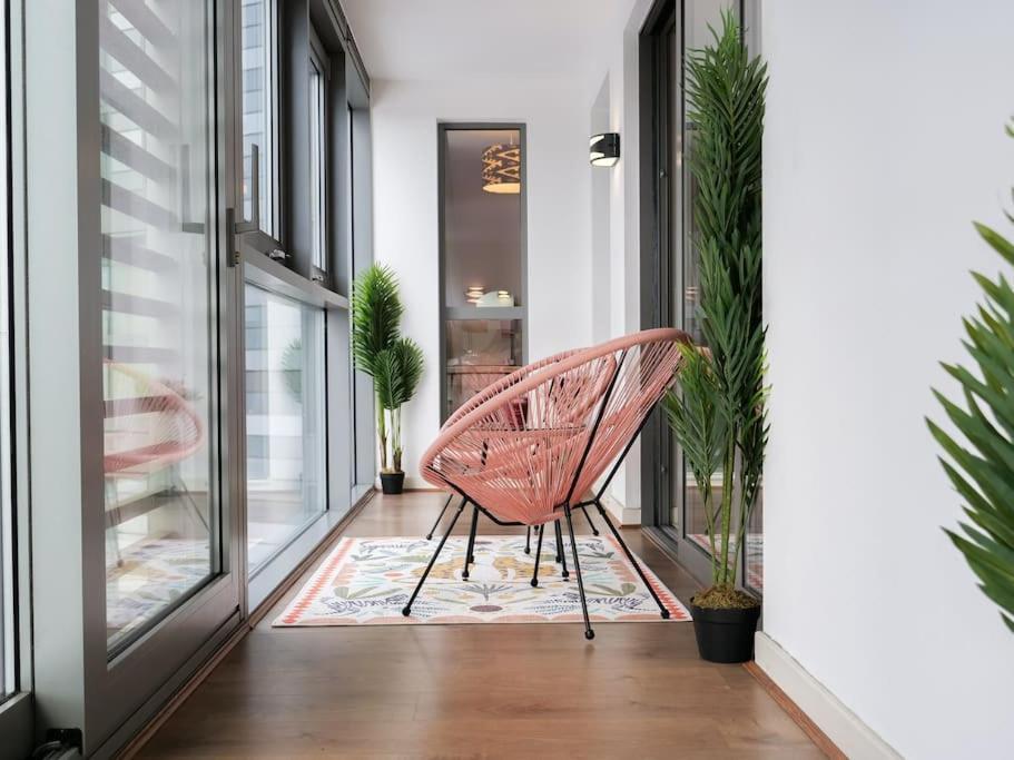 Апартаменти Stylish Urban Sanctuary With Parking Лондон Екстер'єр фото