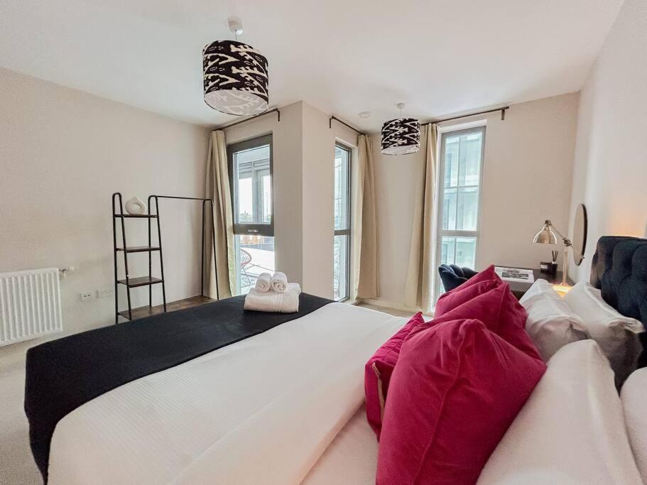 Апартаменти Stylish Urban Sanctuary With Parking Лондон Екстер'єр фото